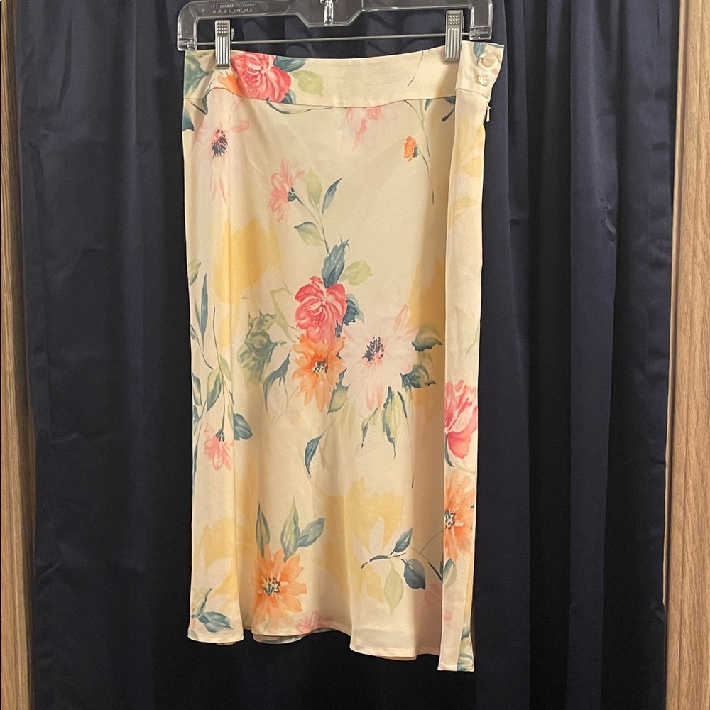 Talbots silk yellow skirt with floral design size 8